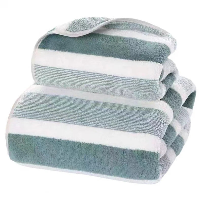 Toalla de Baño de Microfibra Gruesa con Diseño a Rayas